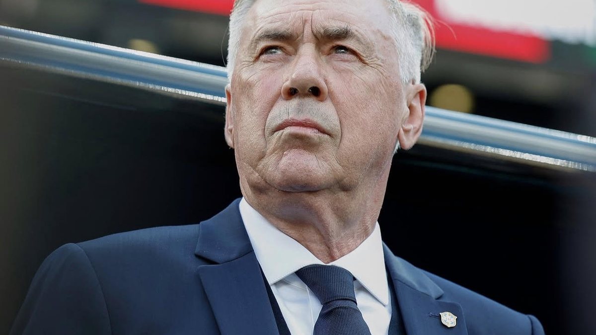Carlo Ancelotti comanda o Brasil na estreia do time contra Marrocos na Copa - CBF