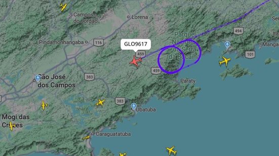 Voo de Porto Alegre a Congonhas teve que dar voltas sobre o mar antes de ser autorizado a pousar - Reprodução/FlightRadar