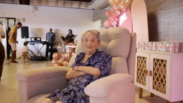 A supercentenária Beatriz Ferreira em sua festa de 115 anos; ela é a segunda pessoa mais velha do País - Reprodução/LongeviQuest