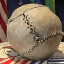 Com 500 anos, bola de futebol mais antiga do mundo estará em Brasil x Escócia