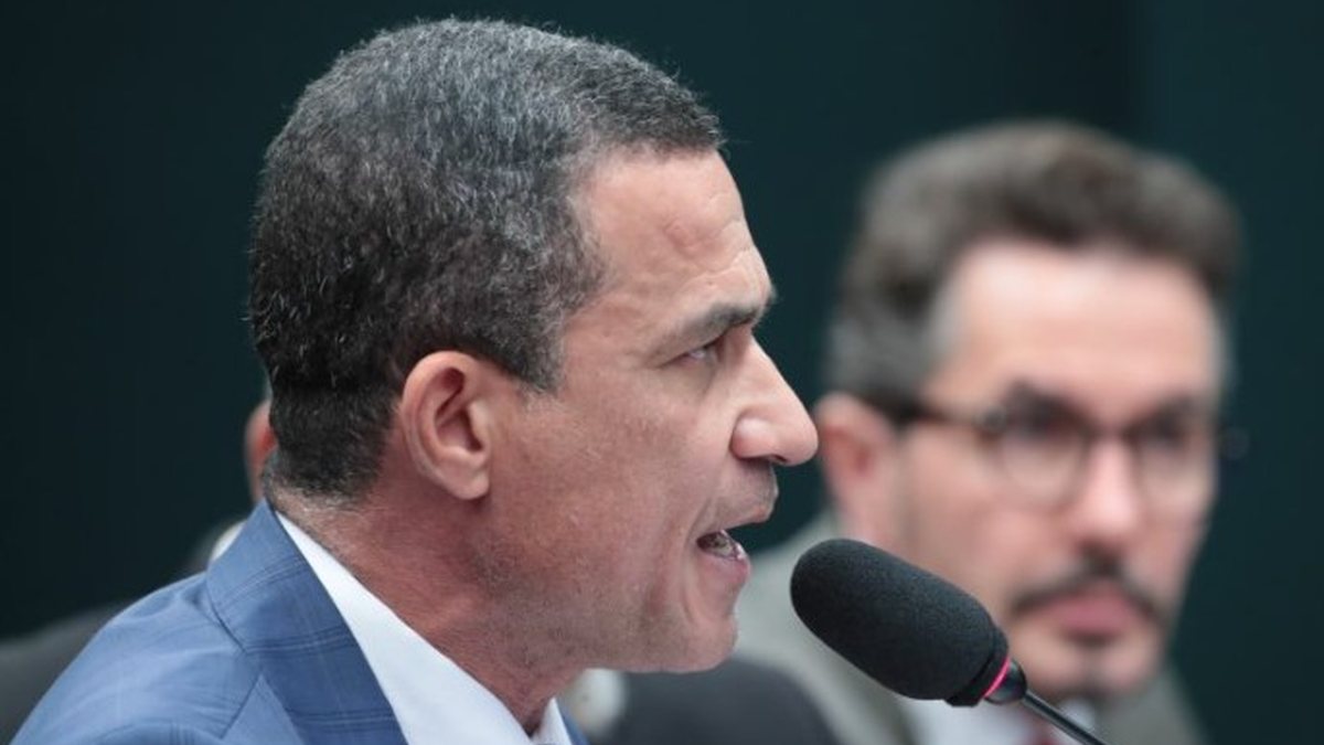 O relator, deputado Coronel Assis (PL-MT), defendeu redução de maioridade para crimes hediondos - Bruno Spada/Câmara dos Deputados