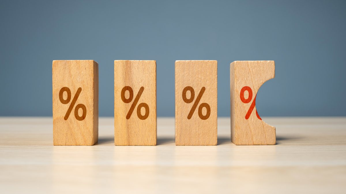 Condições para negociação não atendem a realidade dos consumidores endividados, aponta o estudo - Envato