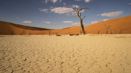 Fenômeno pode exacerbar a seca e chuvas intensas em várias regiões - Envato