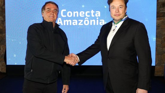Elon Musk durante encontro com Jair Bolsonaro, em 2022, no interior de São Paulo - Clauber Cleber Caetano/PR