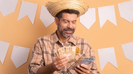 O fluxo turístico injeta capital em diversos setores de uma só vez - Adobe Stock