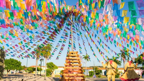 Conheça o sentido religioso da festa junina e como ela chegou ao Brasil