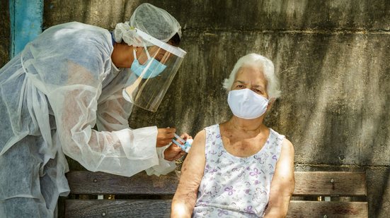 "Anatomia do Caos" busca apresentar uma visão detalhada dos acontecimentos que cercaram a pandemia no País - Adobe Stock