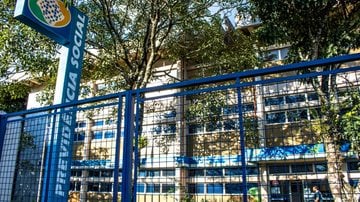 Em agosto, o presidente Luiz Inácio Lula da Silva havia anunciado o fim da fila do INSS - Adobe Stock