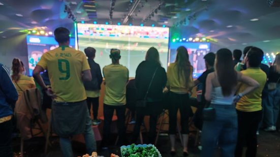 No intervalo e no fim do jogo, houve repique da demanda, como de costume - Leandro Chemalle/Thenews2/Estadão Conteúdo