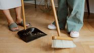 Receber os amigos em casa em dia de jogo pode exigir uma limpeza geral no pós - Pexels