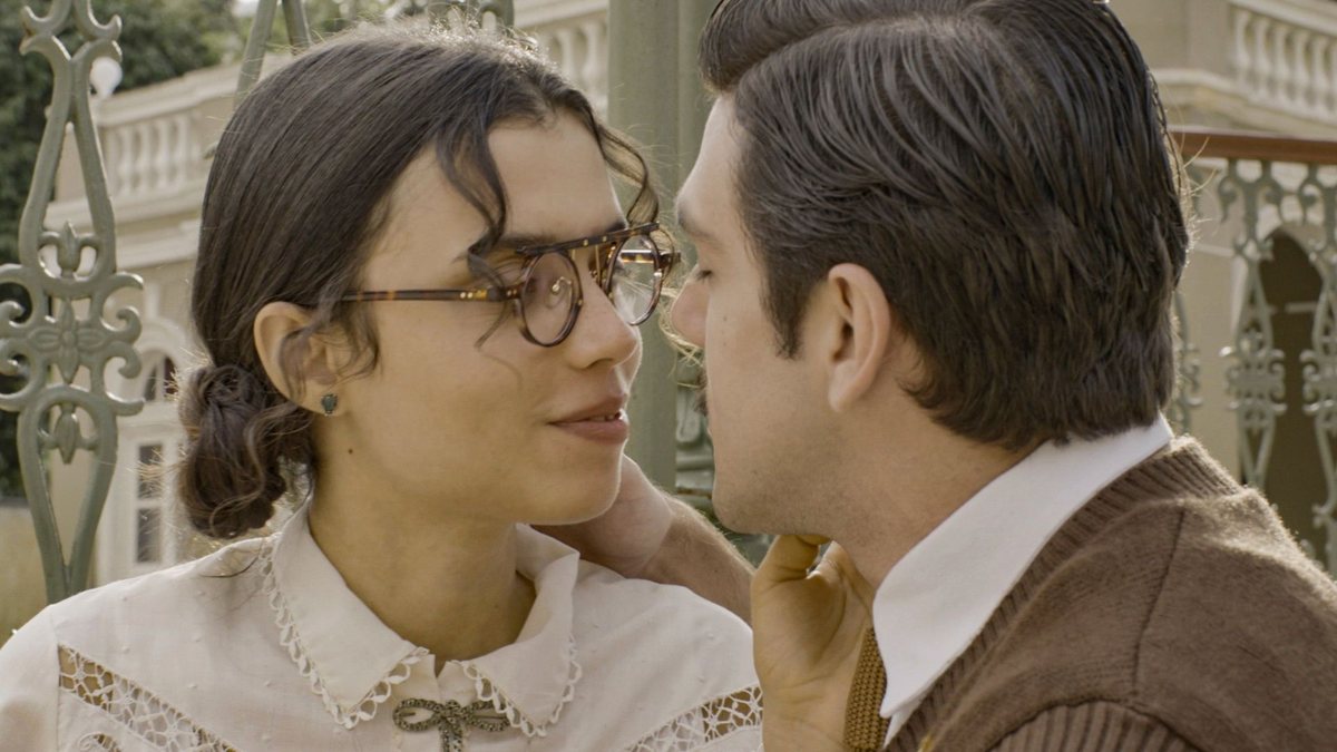 Manoel beija Ana Maria em A Nobreza do Amor - Divulgação/Globo
