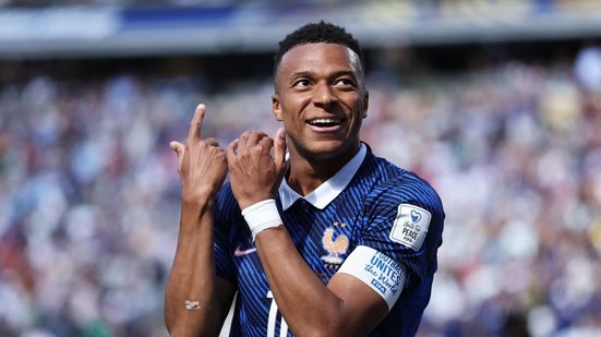 Kylian Mbappé bateu número de gols do Pelé no mundial aos 27 anos - Reprodução / FIFA