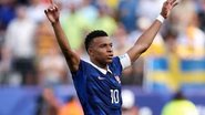 Mbappé comemora dois gols e celebra recorde em mata-matas de Copas - Reprodução/Fifa.com
