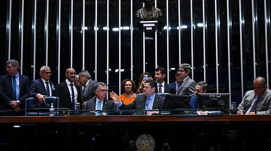 Autorização para o uso do spray é concedida automaticamente a mulheres maiores de 18 anos - Tom Molina/Agência Senado