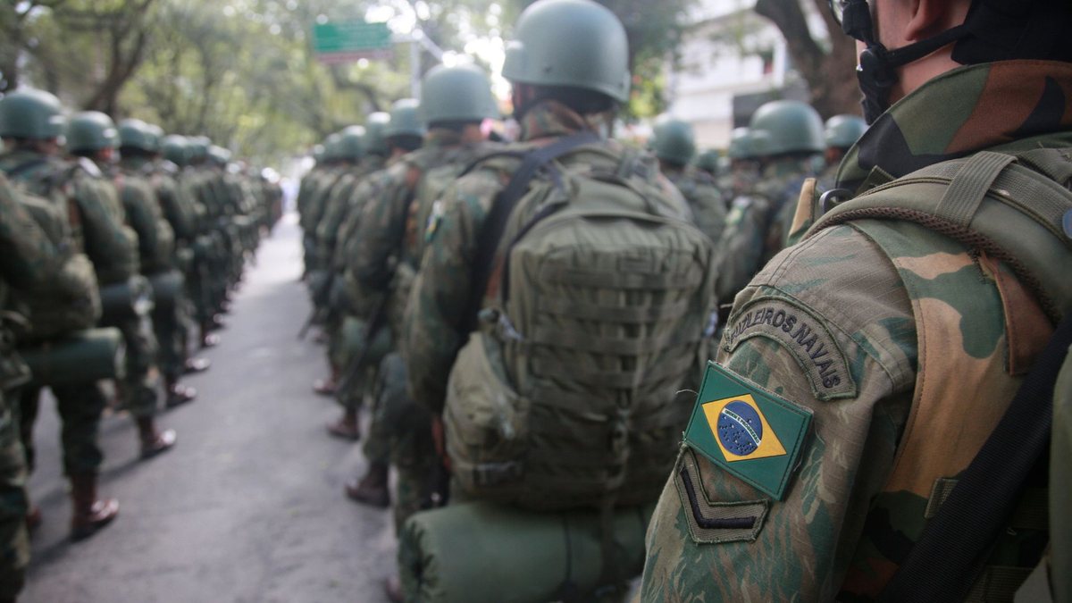 Alistamento militar é obrigatório para brasileiros do sexo masculino no ano em que completam 18 anos - Adobe Stock