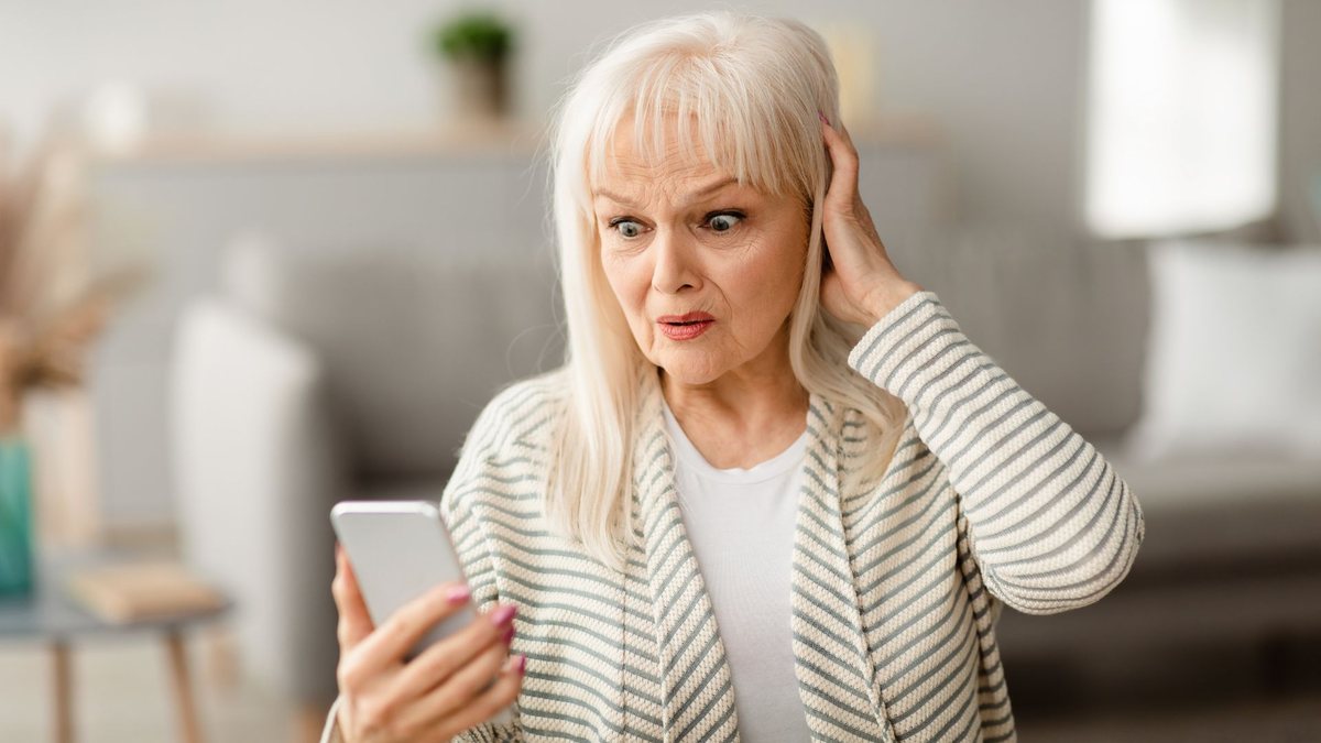 O volume de pessoas 60+ que permanecem na força de trabalho vem crescendo - Adobe Stock