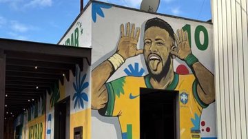 Neymar vira tema de bar na Copa do Mundo - Divulgação @neybar.copa