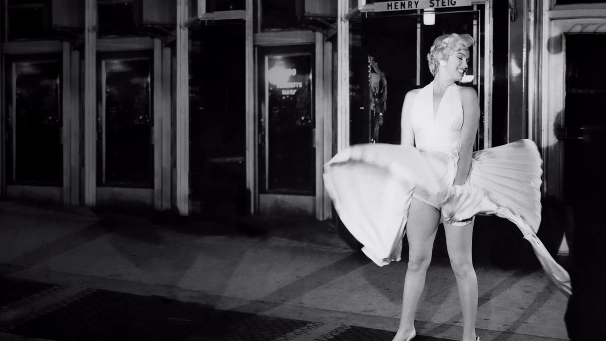 Marilyn Monroe na cena icônica de "O Pecado Mora ao Lado" - Reprodução / Disneyplus