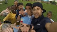 Neymar e Mc Guimê nas gravações de "País do Futebol" - Reprodução / YouTube