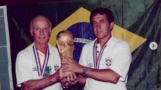 Parreira construiu uma trajetória vitoriosa na seleção brasileira, especialmente ao lado de Zagallo - Reprodução/Instagram @carlosgomesparreira
