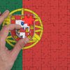 Hoje, Portugal desfruta de uma expectativa de vida entre as cinco mais altas do mundo e de uma das menores taxas de fecundidade - Envato