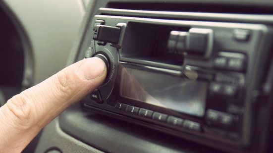 Emissoras de rádio são obrigadas a retransmitir diariamente A Voz do Brasil - Banco de Imagens / Pexels