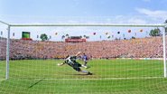 Baggio perde o pênalti na final da Copa de 1994 e dá o tetracampeonato ao Brasil - Reprodução/Fifa.com