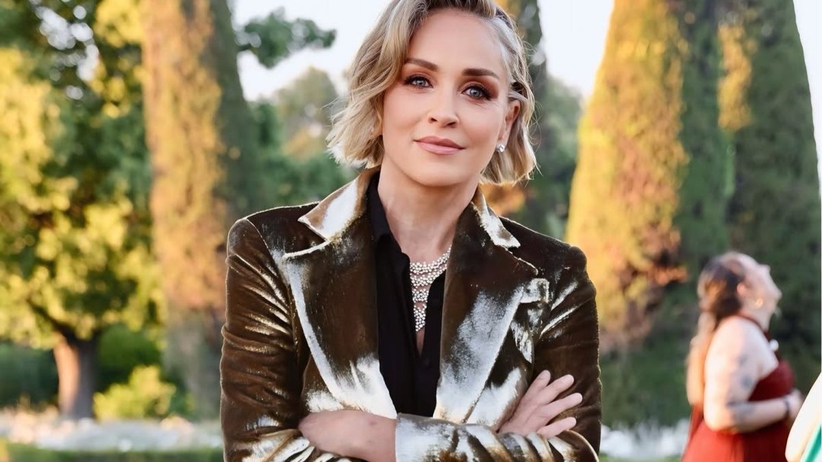 Stone foi casada com o jornalista Phil Bronstein entre 1998 e 2004 - Reprodução/Instagram via @sharonstone
