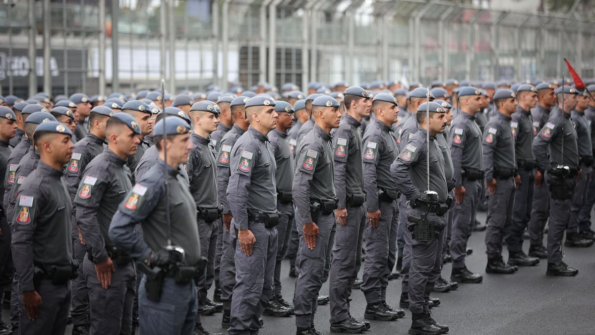 Além da autorização para 4 mil vagas de aluno-soldado, a PM está com inscrições abertas para mais 2 concursos - Divulgação / Governo SP