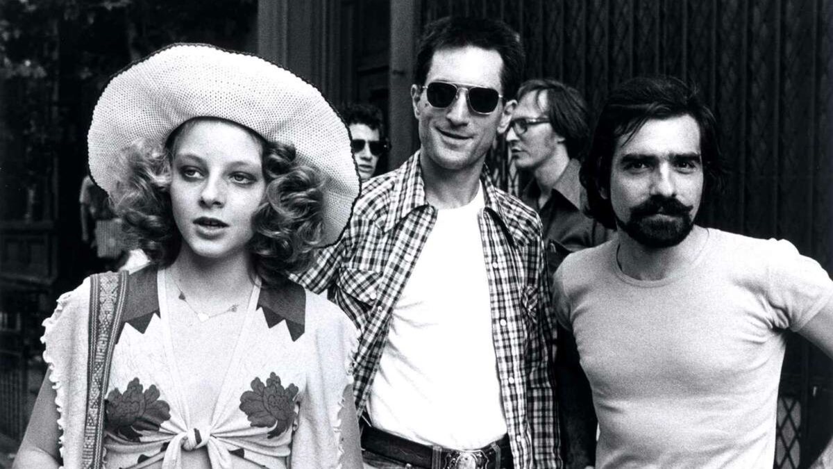 Jodie Foster, De Niro e Scorsese nos bastidores de "Taxi Driver', de 1976 - Divulgação