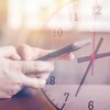 O brasileiro passa em média 9 horas por dia na internet. Descubra quanto tempo cada aplicativo consome do seu dia - Adobe Stock