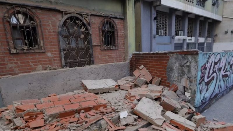 Tremores deixaram até o momento 188 mortos e 1.520 feridos, segundo imprensa local - Redes Sociais/@vtv_canal8