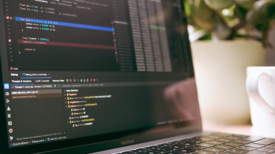 As vagas estão distribuídas entre cinco cursos voltados ao desenvolvimento de software - Pexels
