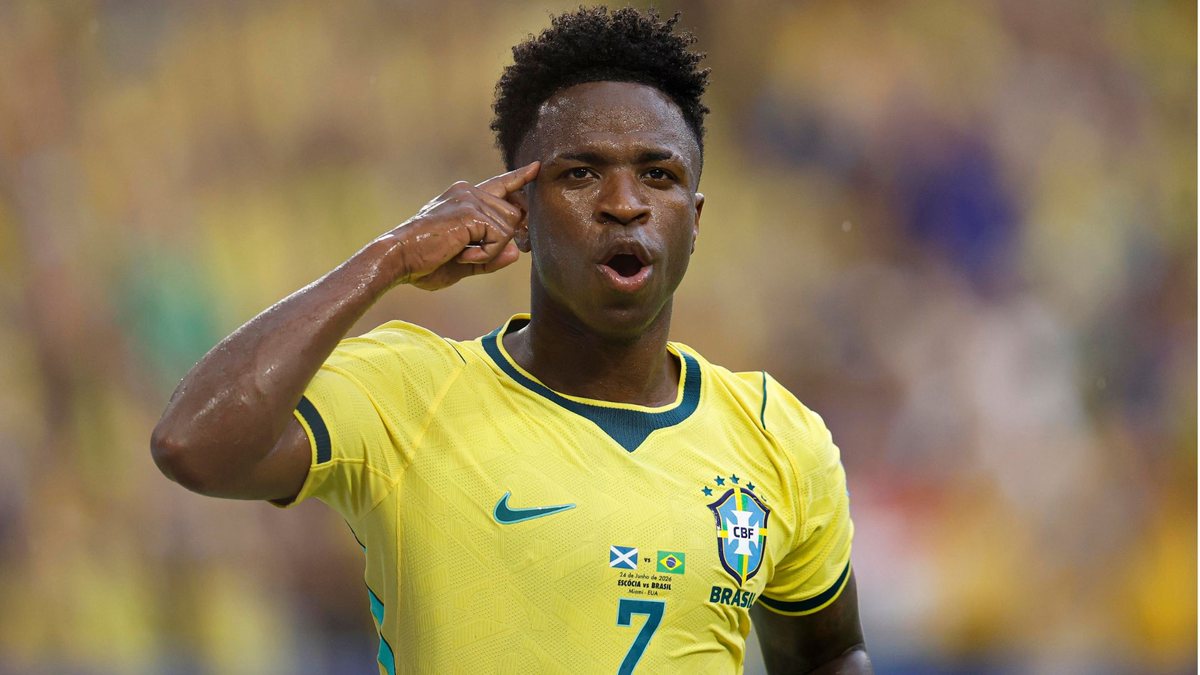 Após a disputa da Copa do Mundo, o brasileiro tem conversas para a renovação de contrato - CBF