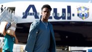 Vini Jr. desembarcando nos Estados Unidos para os jogos da seleção brasileira - Reprodução / CBF