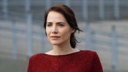 Adriana sai da prisão e planeja vingança em Quem Ama Cuida - Globo