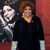 Alcione visitando a exposição em SP em sua homenagem - Reprodução/Instagram @alcionemarrom