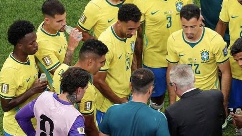 Momento de parada para hidratação na Copa se transforma em oportunidade para marcas - CBF