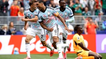 Tielemans e companhia comemoram a virada e a vaga nas oitavas - Reprodução/Fifa.com
