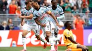 Tielemans e companhia comemoram a virada e a vaga nas oitavas - Reprodução/Fifa.com