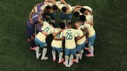 Jogadores do Brasil formam uma roda antes da partida contra a Noruega - CBF