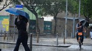 Moradores relataram muito susto com a força do vento e a quantidade de gelo que se amontoou pelas ruas - Tânia Rêgo/Agência Brasil