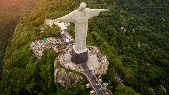 Cristo Redentor ganha novos elevadores e escadas rolantes em agosto - Adobe Stock