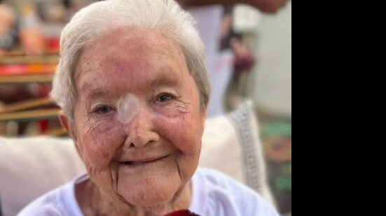 Lazara Maria da Conceição Barbosa, Dona Lazinha, morreu neste sábado, aos 109 anos - Reprodução
