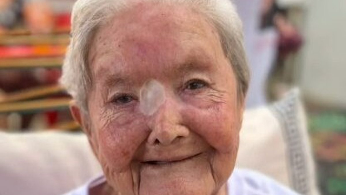 Lazara Maria da Conceição Barbosa, Dona Lazinha, morreu neste sábado, aos 109 anos - Reprodução