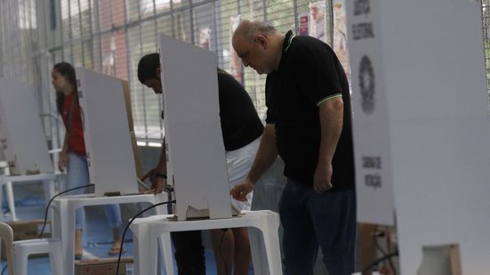 O total de eleitores teve crescimento de 1,46% puxado pelo eleitorado 50+ e chegou a 158,7 milhões - Fernando Frazão/Agência Brasil