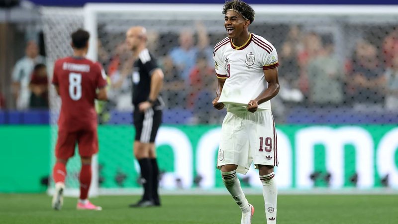 Espanhóis contam com o talento de Lamine Yamal (foto) na busca pelo título mundial - Fifa/Divulgação