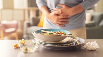 Um dos diagnósticos mais comuns ao investigar o abdômen distendido são as intolerâncias alimentares - Adobe Stock