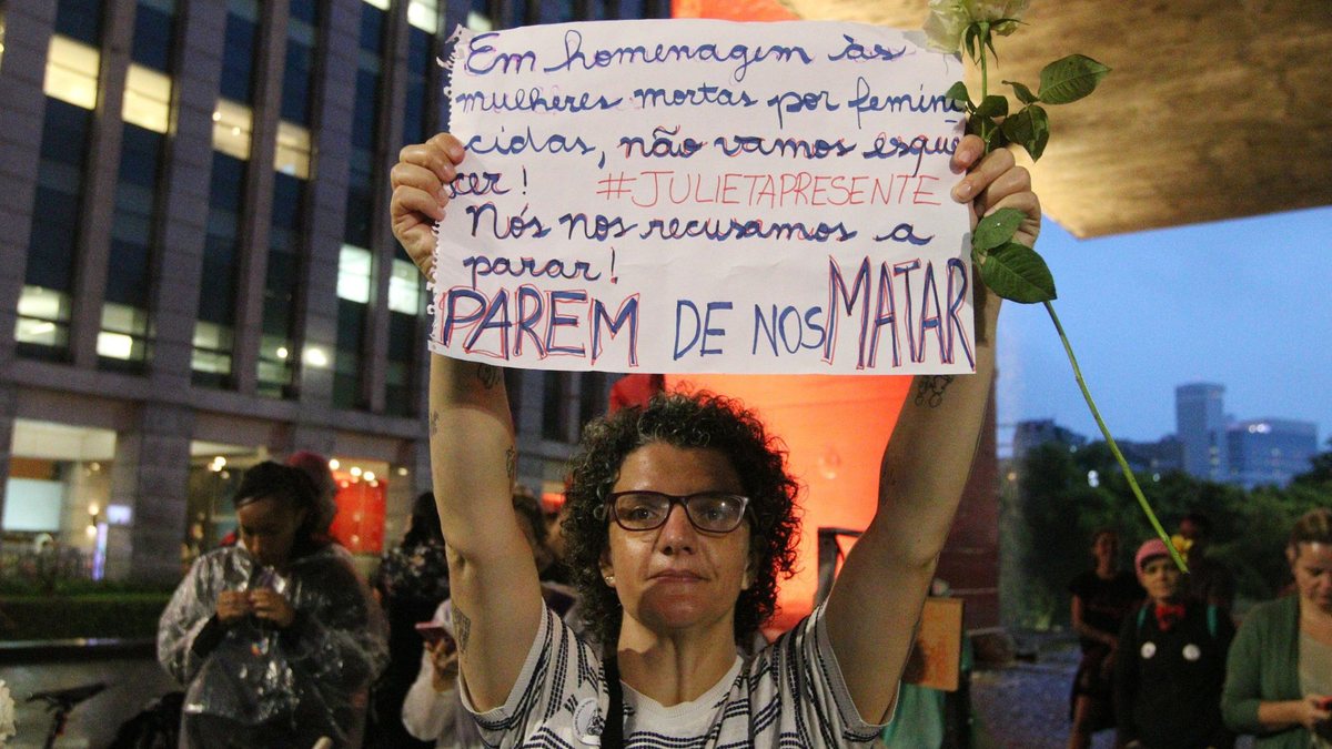 Câmara aprovou o PLP que cria o Sistema Nacional de Enfrentamento da Violência contra Meninas e Mulheres - Envato