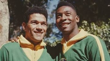 Garrincha e Pelé: juntos, eles nunca perderam na seleção brasileira - Reprodução/CBF